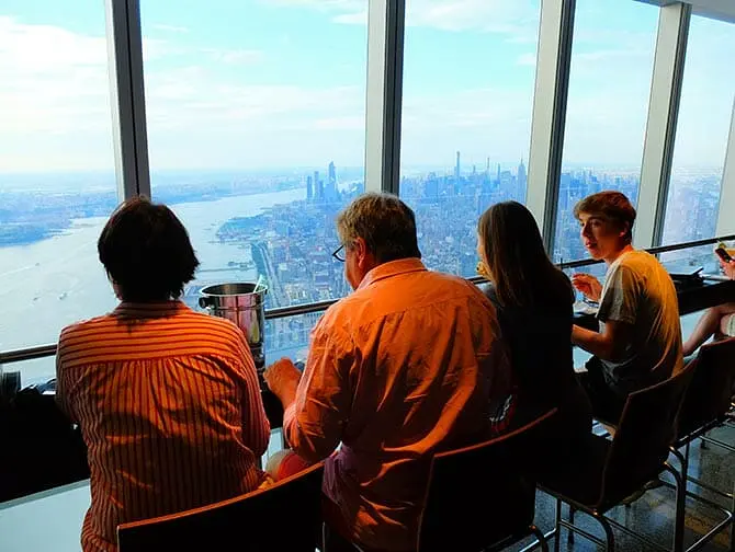 Tickets para el One World Observatory - Bar