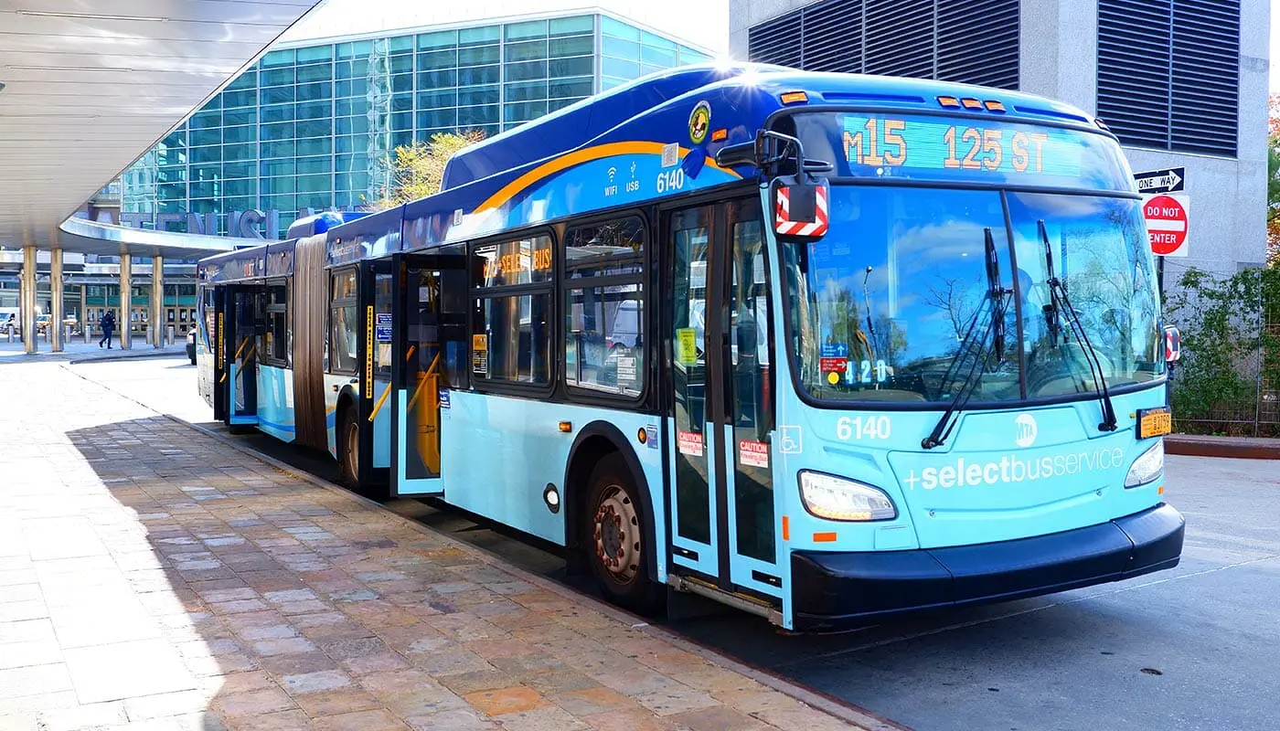 El bus en Nueva York - Bus en 9th Avenue