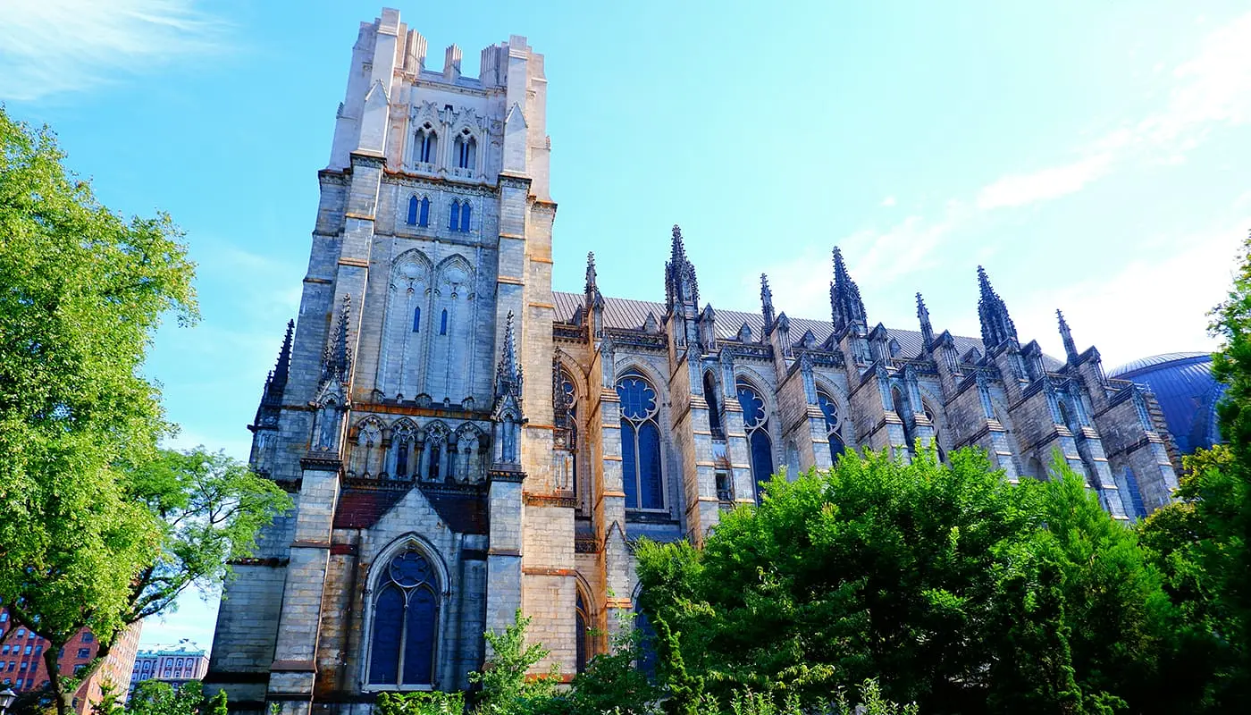 La Catedral de San Juan el Divino - Cathedral of Saint John the Divine