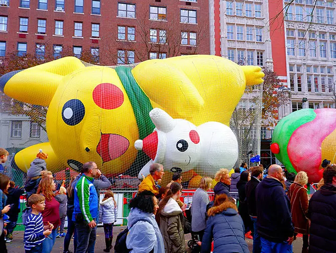 Desfile Thanksgiving de Macy’s - Inflando globos