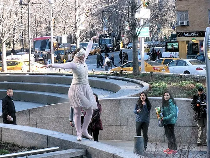 The Ride en Nueva York - bailarin