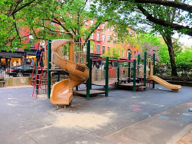 Parques infantiles en Nueva York - Bleecker street playground