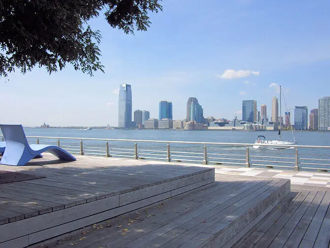 Parques infantiles en Nueva York - The Pier 25 Playground