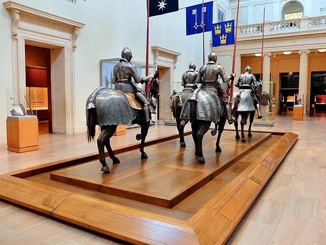 Metropolitan Museum of Art en Nueva York - Exposición de armaduras