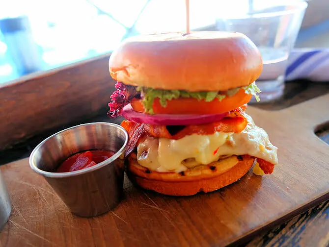Dónde comer con niños en Nueva York - Burger en Fridays