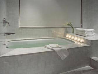 Hoteles romanticos en NYC - The London NYC