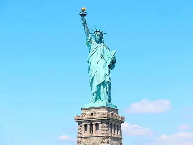 Pack de descuento tour en bus y pase para atracciones en Nueva York - Estatua de la Libertad