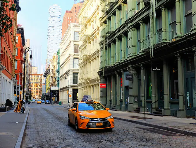 Tour por el Alto y Bajo Manhattan en español