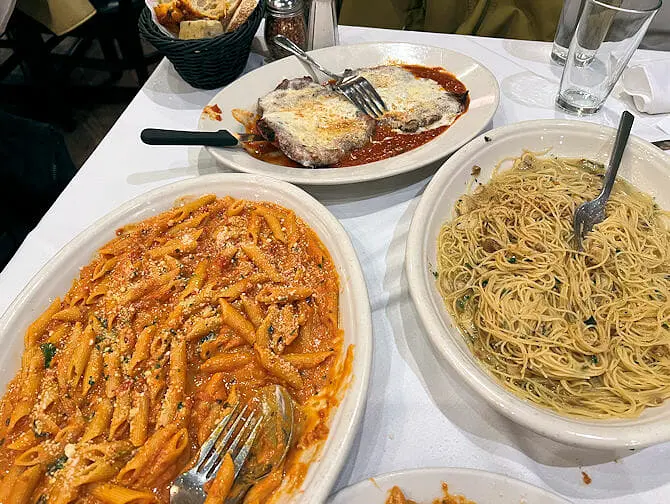 Carmine's restaurante familiar en Nueva York - Penne alla Vodka