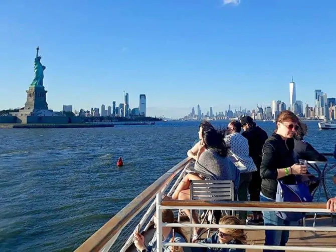 Crucero Happy Hour en Nueva York