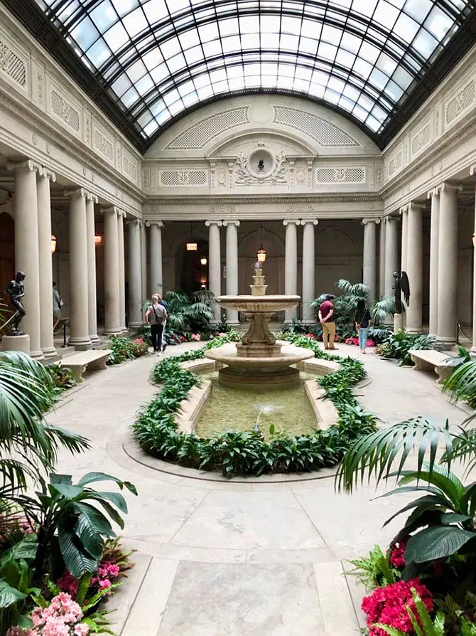 The Frick Collection en Nueva York - Courtyard Frick Museum New York