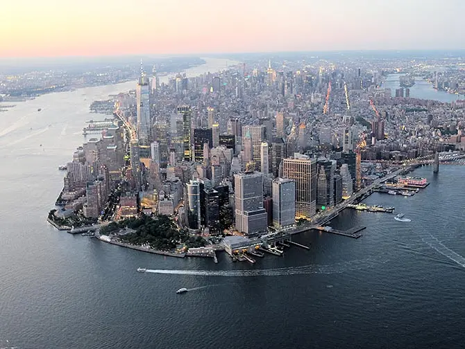 Vuelo nocturno en helicóptero por Nueva York Manhattan