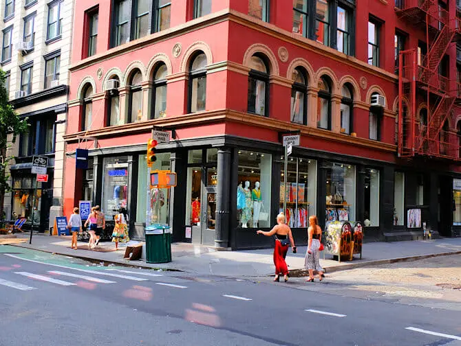 De compras en el SoHo - Johnny Was
