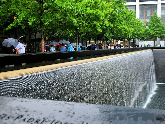 La lluvia en Nueva York - Monumento conmemorativo del 11-S