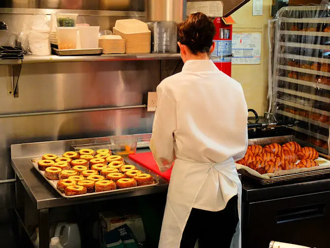 Los mejores donuts de Nueva York -Dominique Ansel Bakery Inside