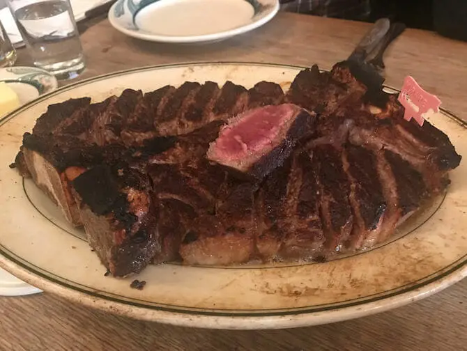 El mejor steakhouse Nueva York - Peter Luger Steak