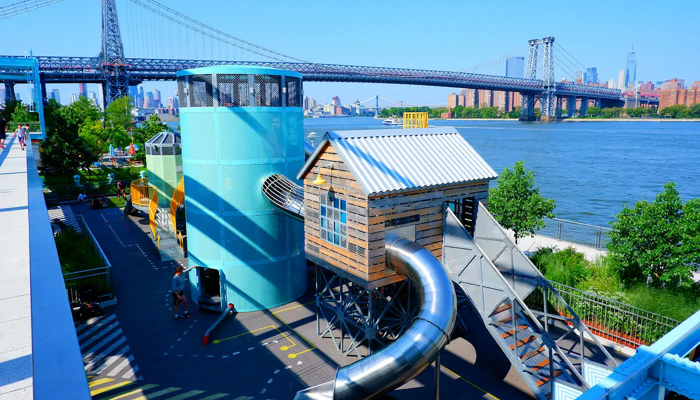 Parques infantiles en Nueva York - Domino Park