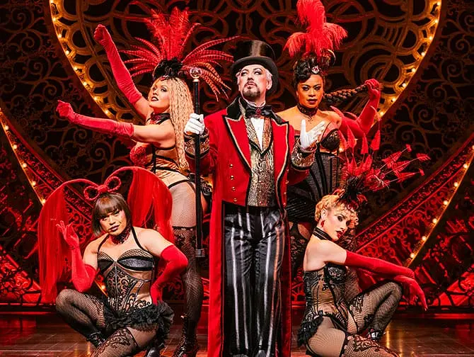 Tickets para Moulin Rouge! The Musical en Broadway - Escenografía