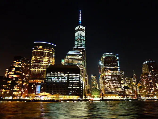 Crucero con cena Hudson River en Nueva York Skylin