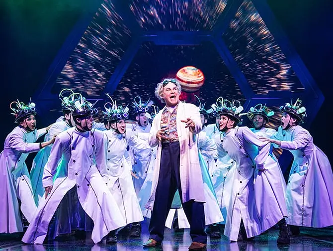 Tickets para Back to the Future The Musical en Broadway - Doc Brown