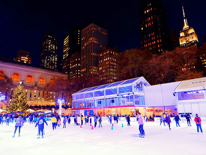 Bryant Park en Nueva York - patinaje sobre hielo