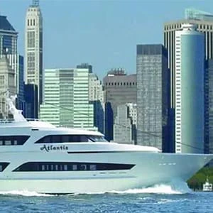 Cruceros del 4 de Julio en Nueva York - Atlantis Yacht