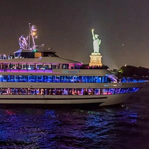 Cruceros de Nochevieja en Nueva York - Hornblower Infinity