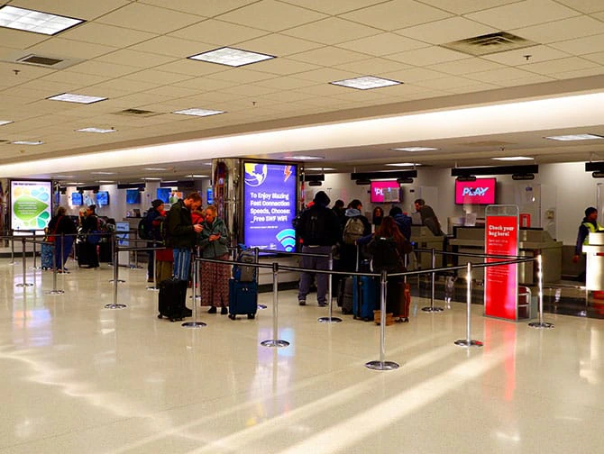 Aeropuerto Internacional Stewart de Nueva York SWF - Salidas