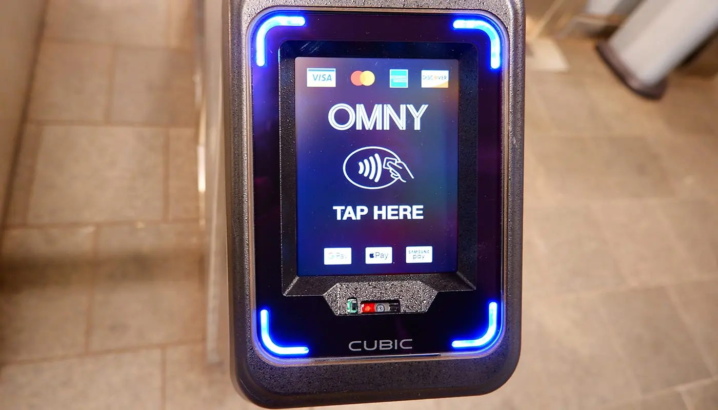 Cómo funciona la tarjeta OMNY de 7 días - Pase su tarjeta