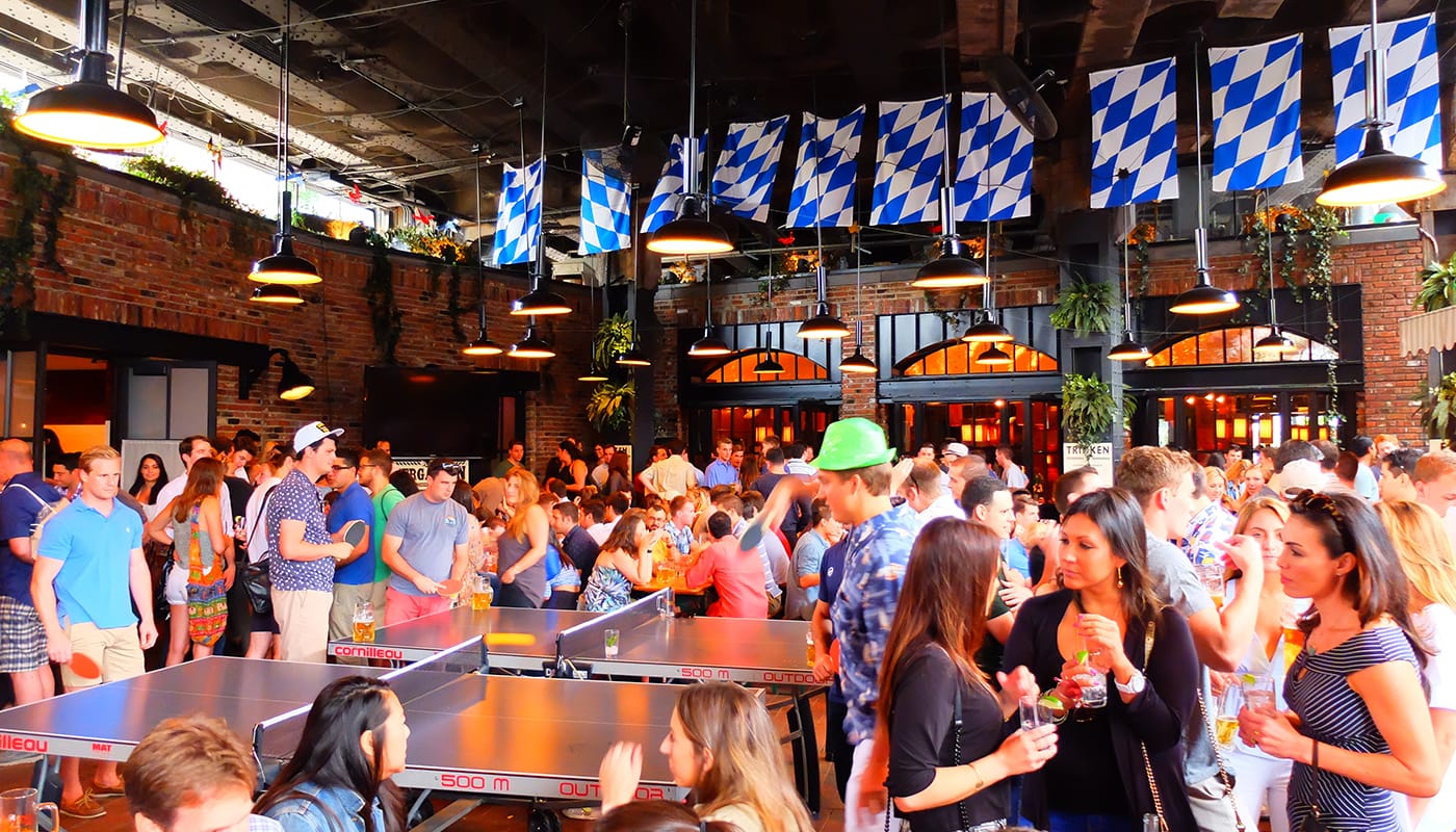 Mejores Discotecas en Nueva York - The Standard Biergarten