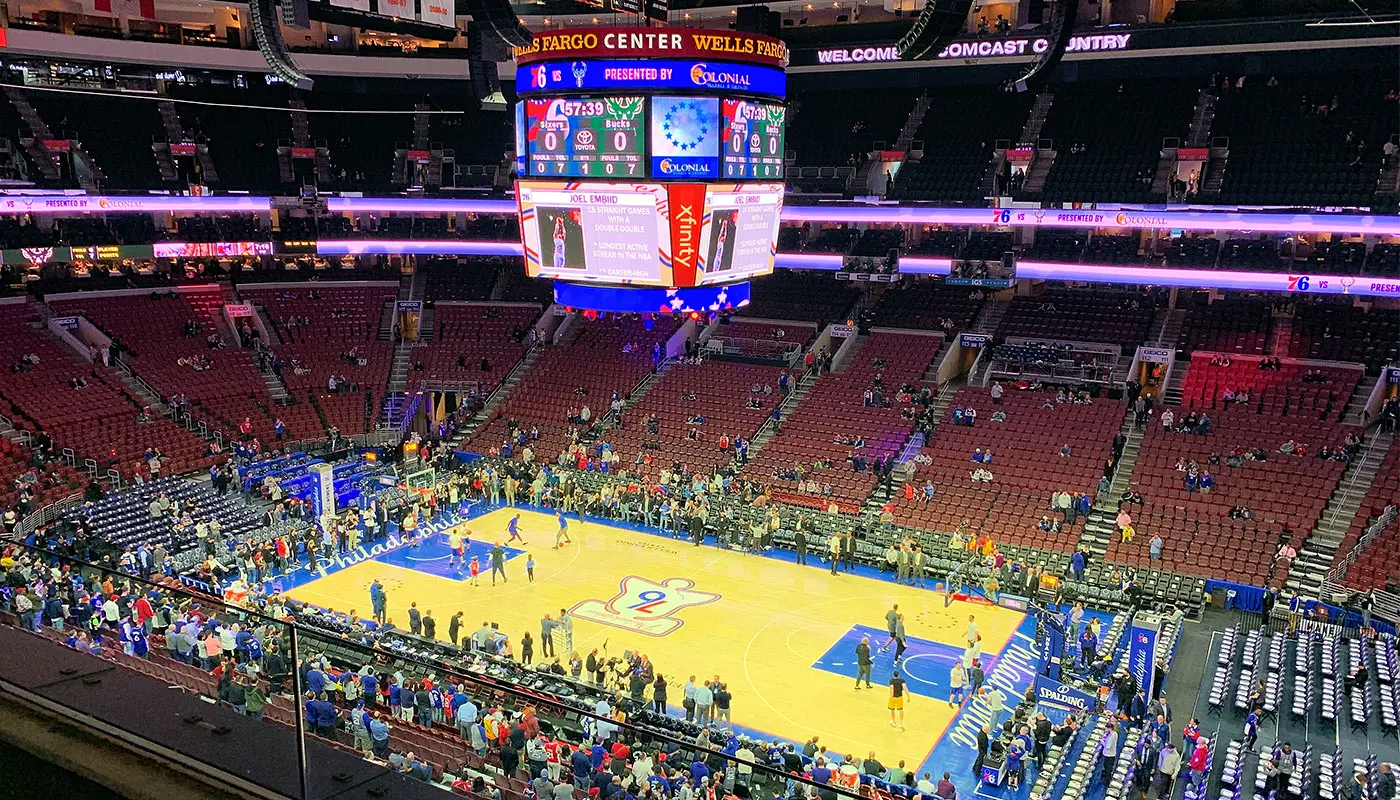 Entradas para los Philadelphia 76ers - La cancha de baloncesto del Xfinity Mobile Arena
