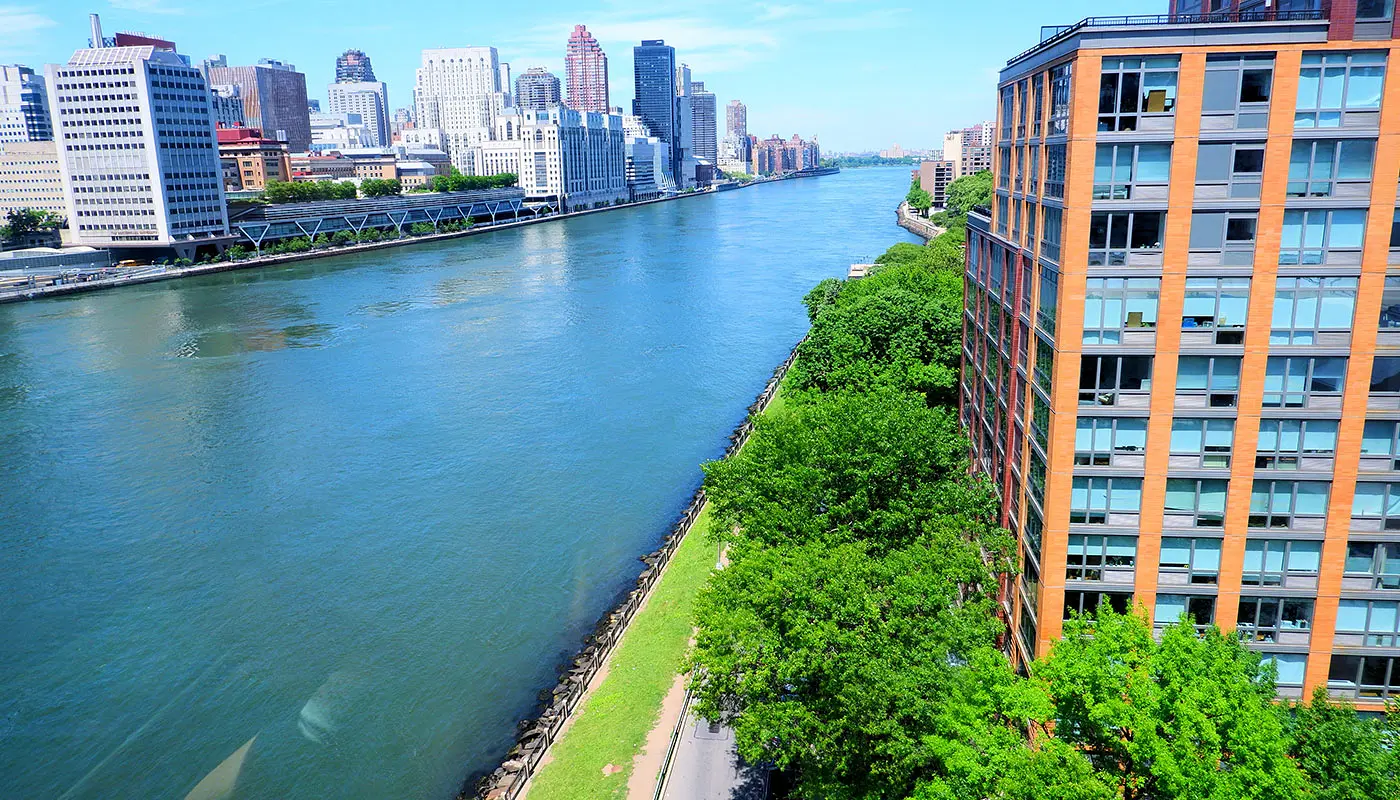 Ruta a pie por Roosevelt Island en Nueva York - Descubre más de Manhattan
